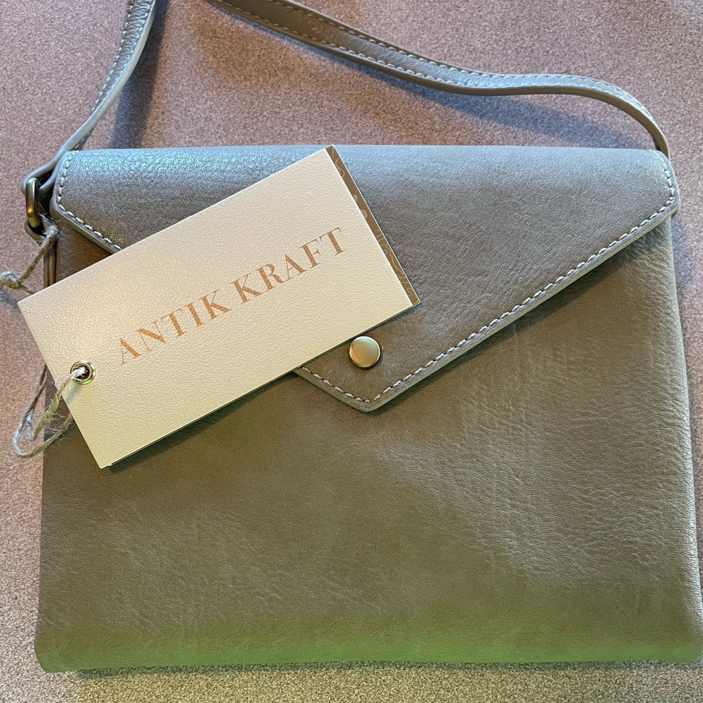 Antik Kraft crossbody purse.